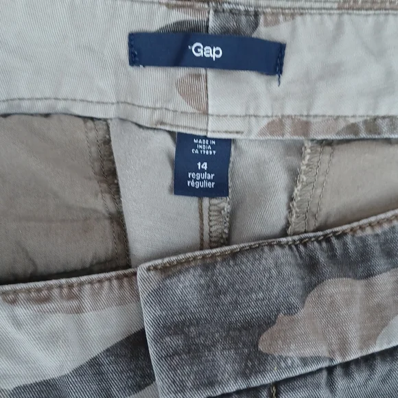 Gap camo pants Size 14 - Picture 8 of 9